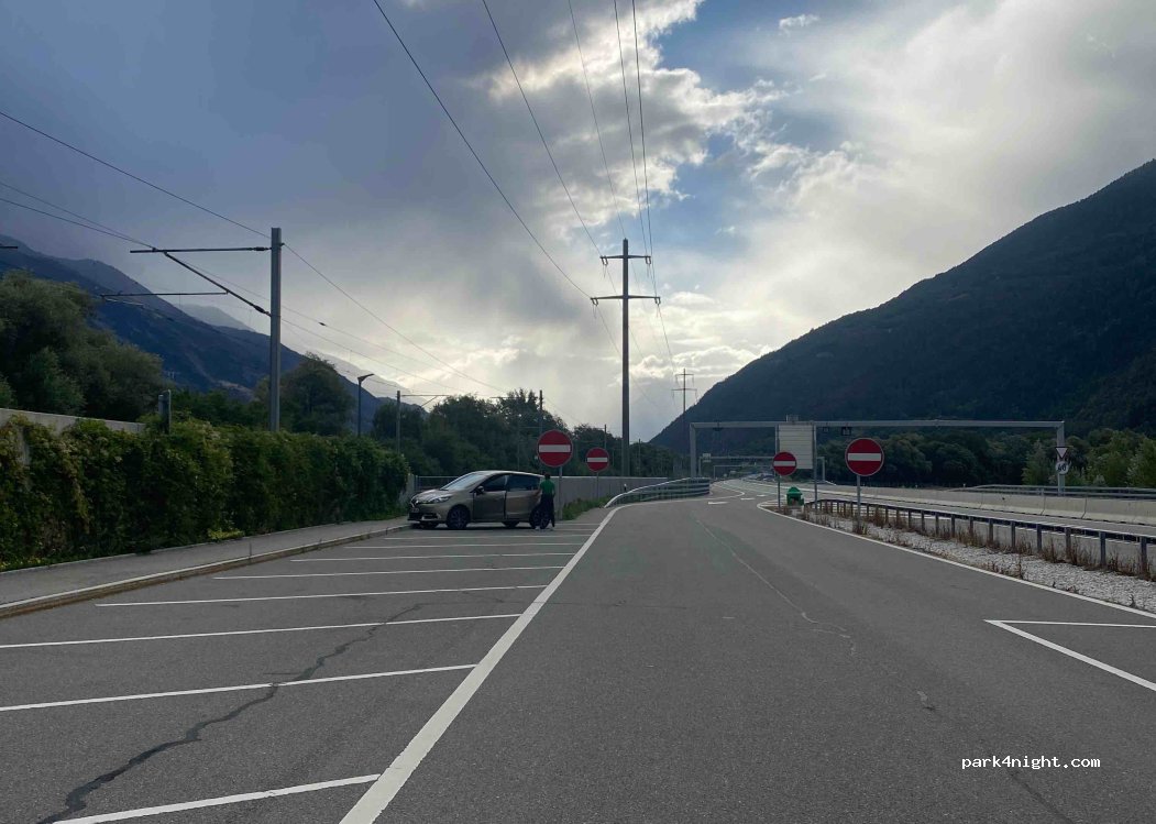 (3945) Turtmann - Rhone Autobahn — foto