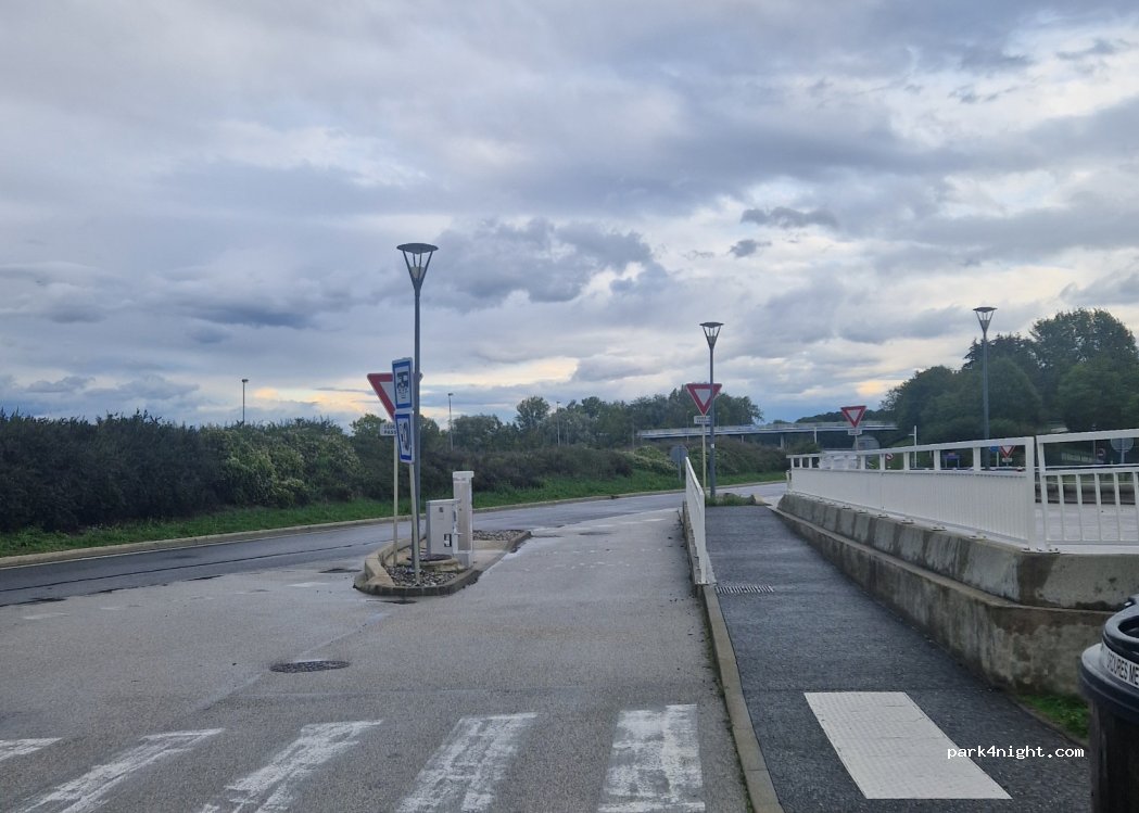Station AVIA Valleiry — foto 2