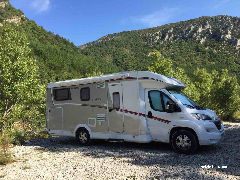 (05700) Serres - D1075 — foto