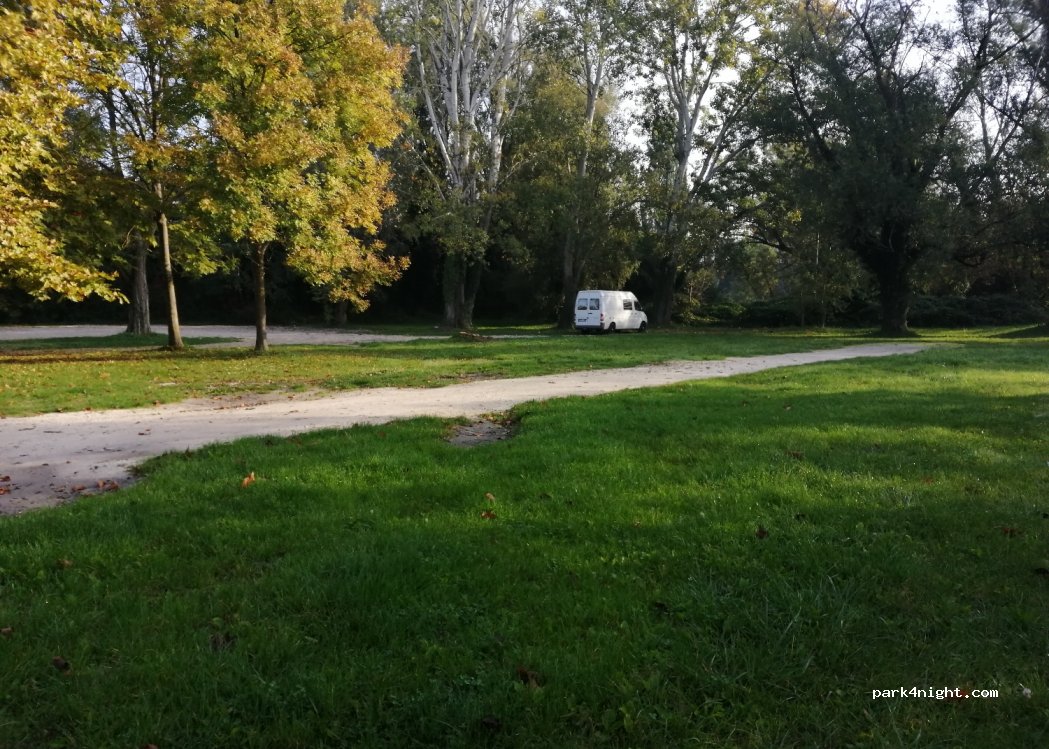 (8315) Gyenesdiás - Madách utca — foto 3