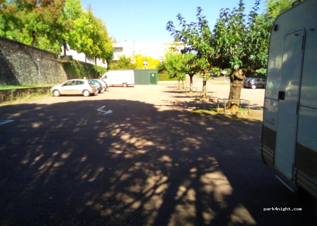 (24800) Thiviers - 57bis Rue du Général Lamy — foto 3