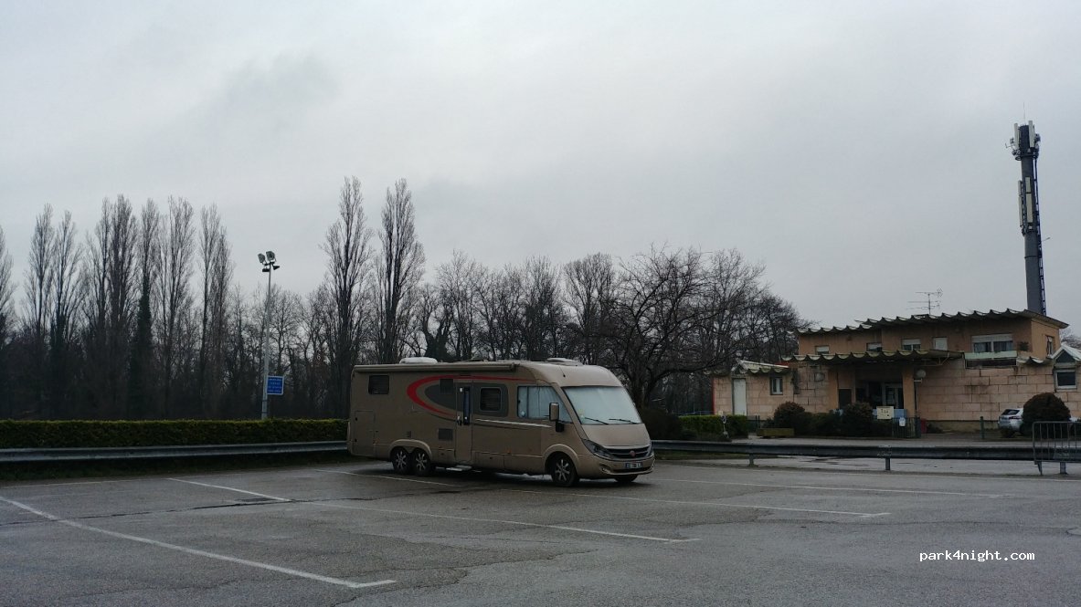 (07500) Guilherand-Granges - 1 Rue Pierre Curie — foto 2
