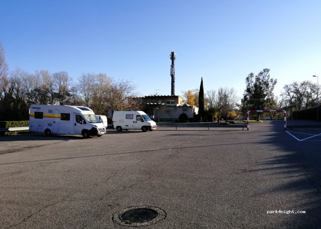 (07500) Guilherand-Granges - 1 Rue Pierre Curie — foto 4