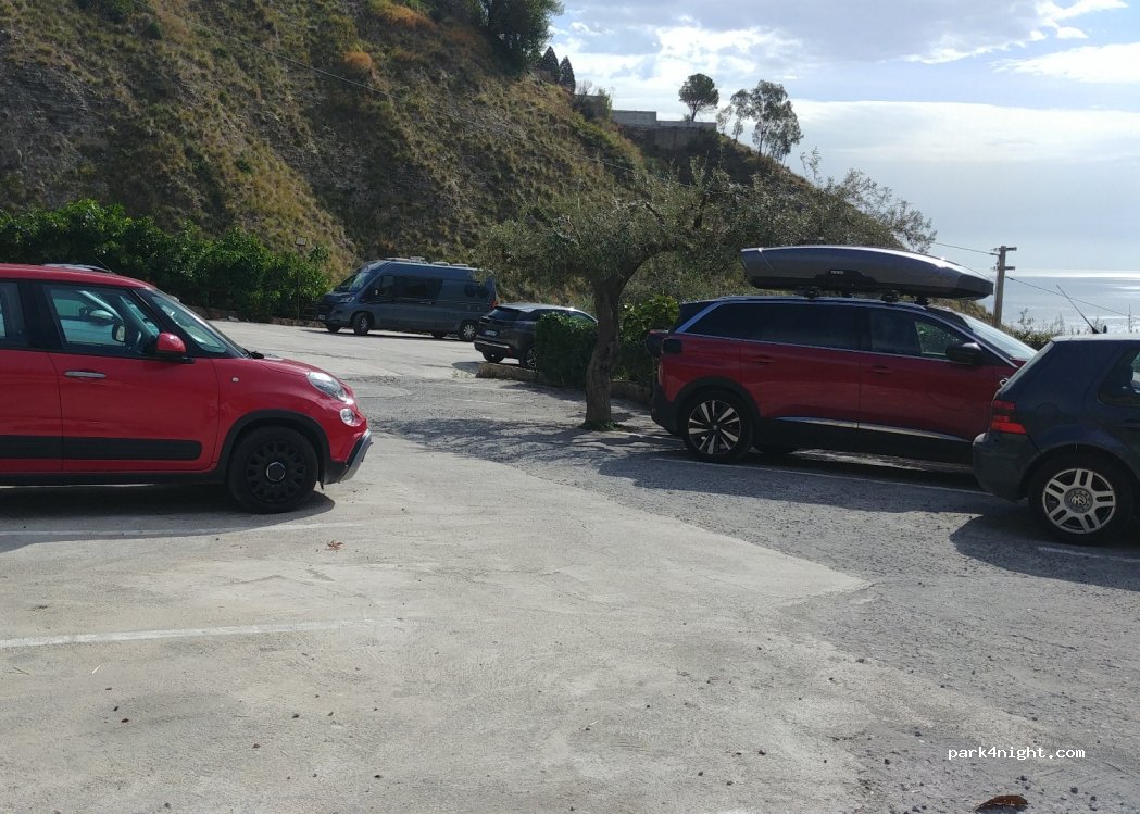 PARCHEGGIO DECIMA — foto 2