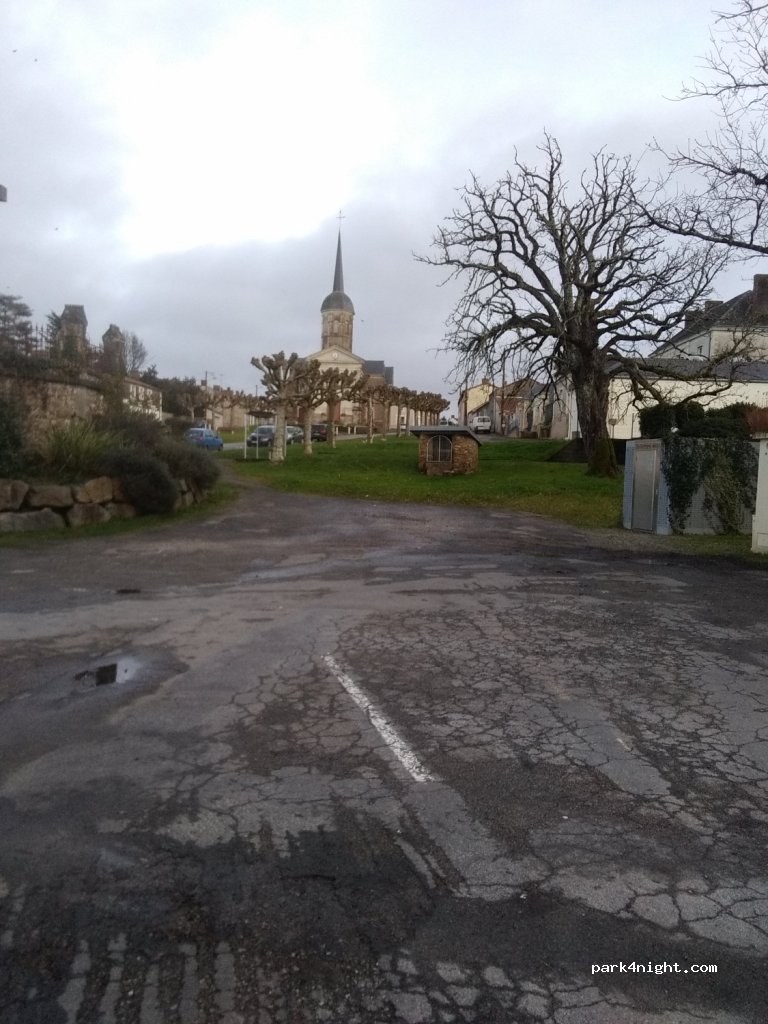 (44320) Chaumes-en-Retz - 2 Rue de Saint-Père en Retz — foto