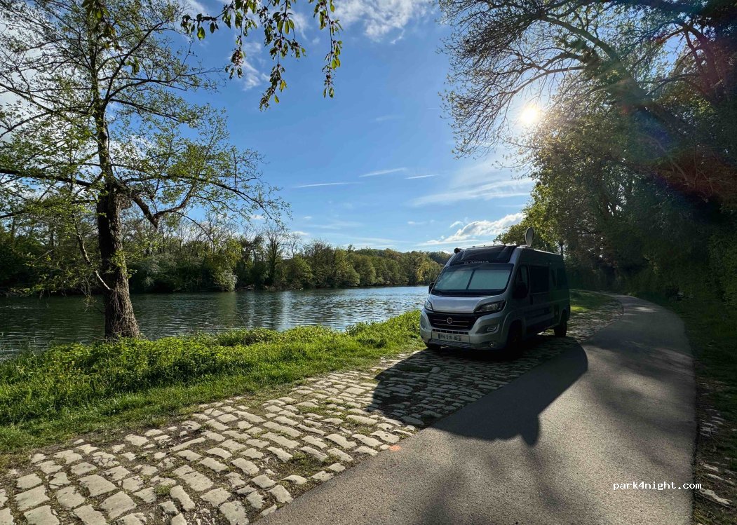 (89100) Sens - Chemin des Pêcheurs — foto 4