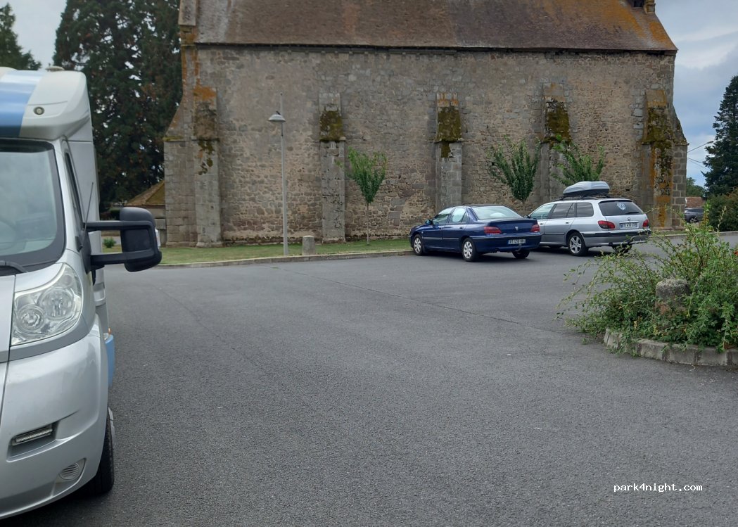 (03380) Lamaids - 6 Rue du Petit Tilleul — foto