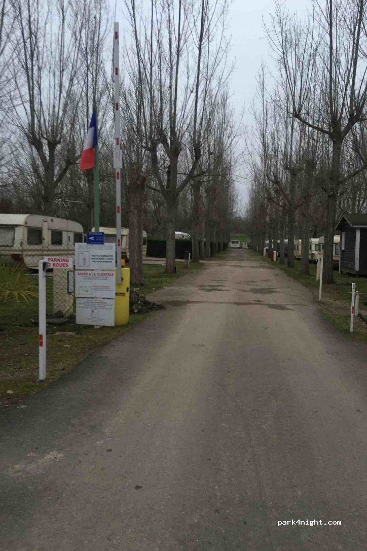 Camping le Sablon — foto