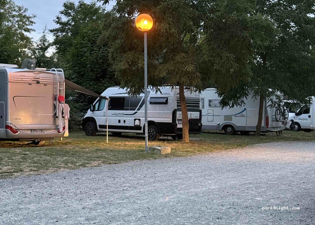 Aire de Camping Car de Vichy-Bellerive — foto 4