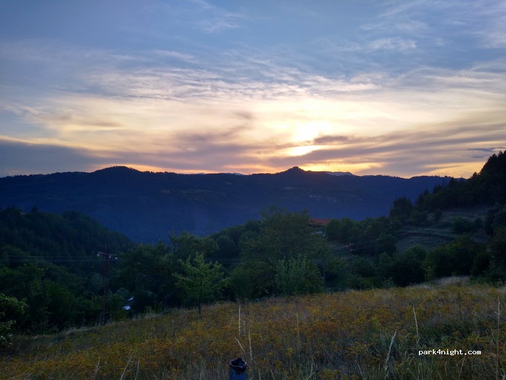 (4749) Gradat - Unnamed Road — foto