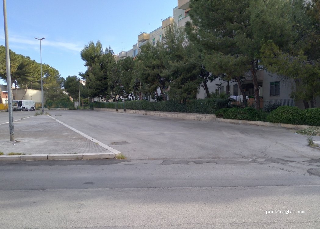 (76121) Barletta - 3 Via Rosmini — foto