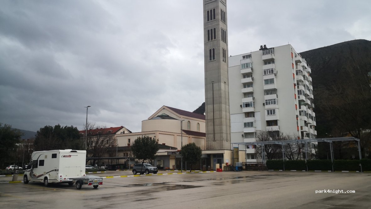 (88000) Mostar - 21b Kneza Mihajla Viševića Humskog — foto