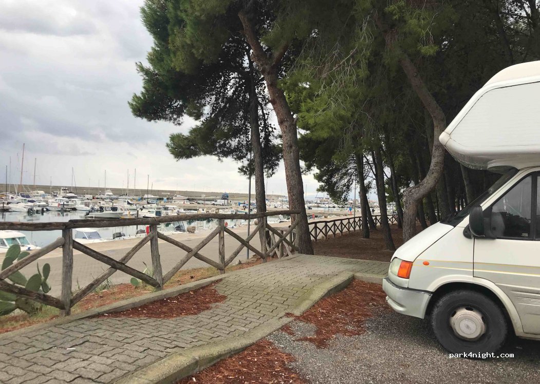 (89047) Roccella ionica - SS106 — foto 3