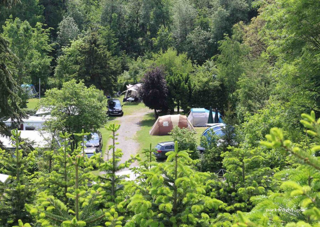 Camping  Nibelungen-Camping am Schwimmbad — foto