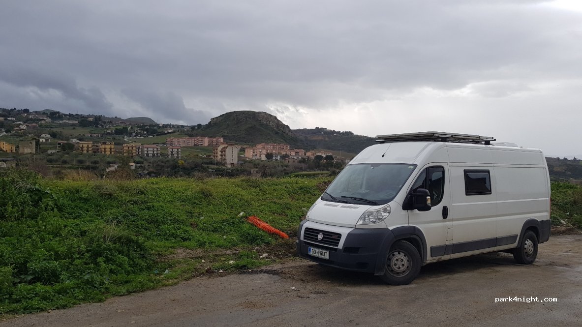 (90034) Ficuzza - Via Angeli di San Giuliano — foto