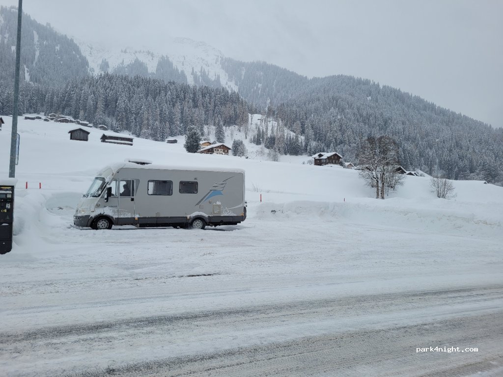 (7250) Klosters-Serneus - — foto
