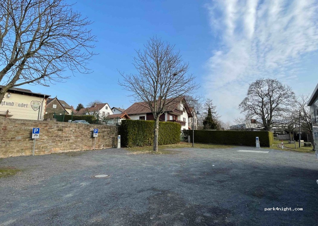 Wohnmobilstellplatz an der Veste Otzberg — foto 2