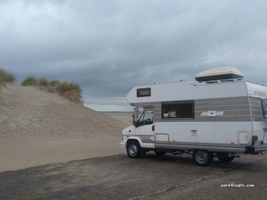 () Scharendijke - Unnamed Road — foto 2