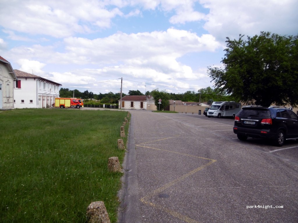 (33650) Cabanac-et-Villagrains - 4 Route des Graves — foto 3