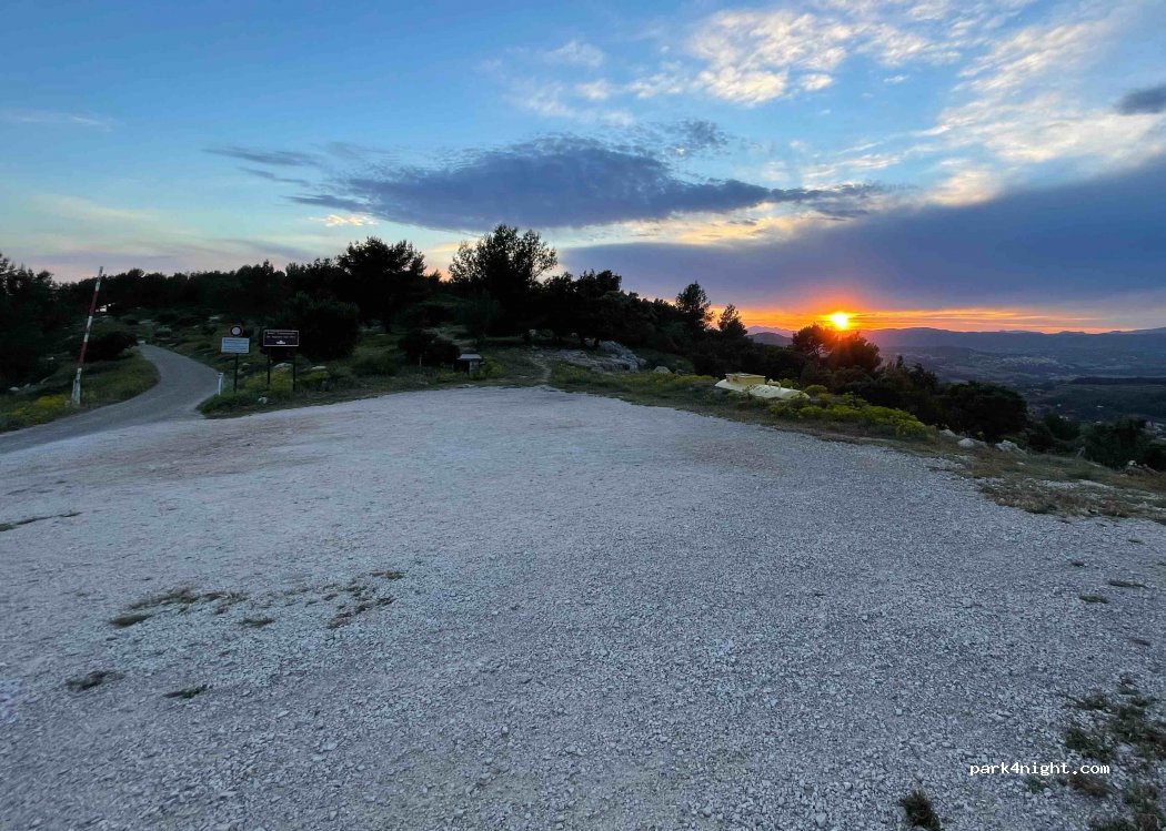 (83110) Sanary-sur-Mer - Chemin de la Pointe À Ollioules — foto 2