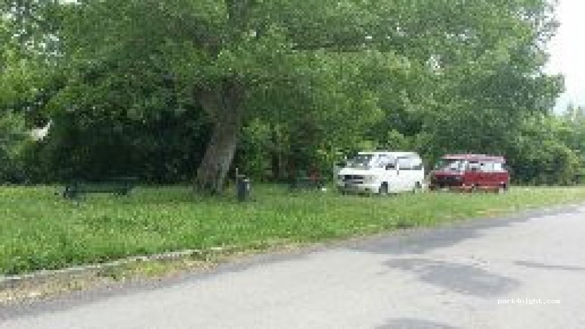 (11500) Quillan - 9-11 Avenue de Marides — foto 3
