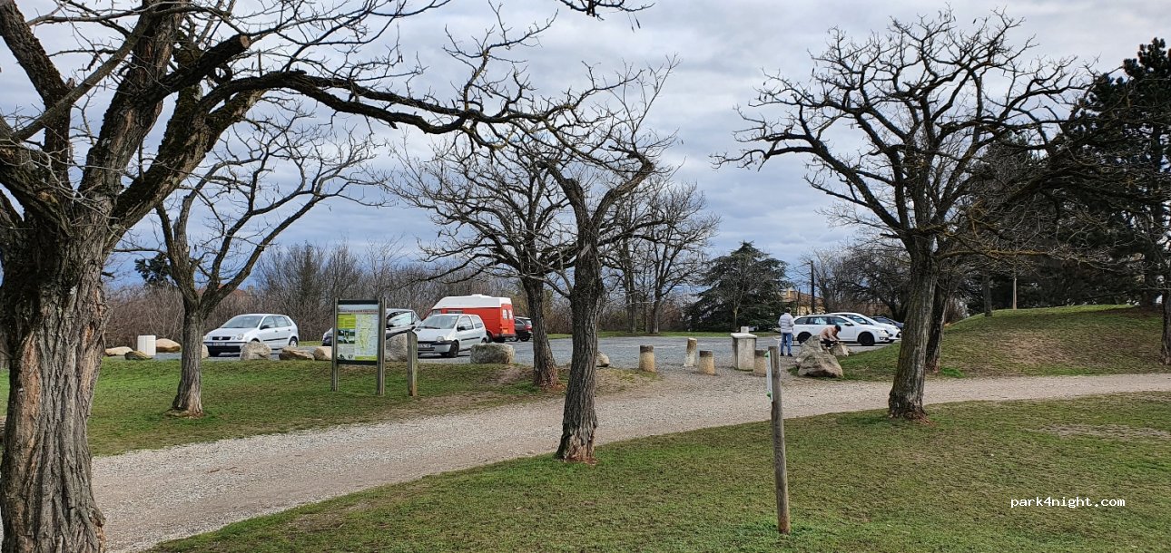 (69230) Saint-Genis-Laval - 18 Rue de la Croix Rouge — foto 3