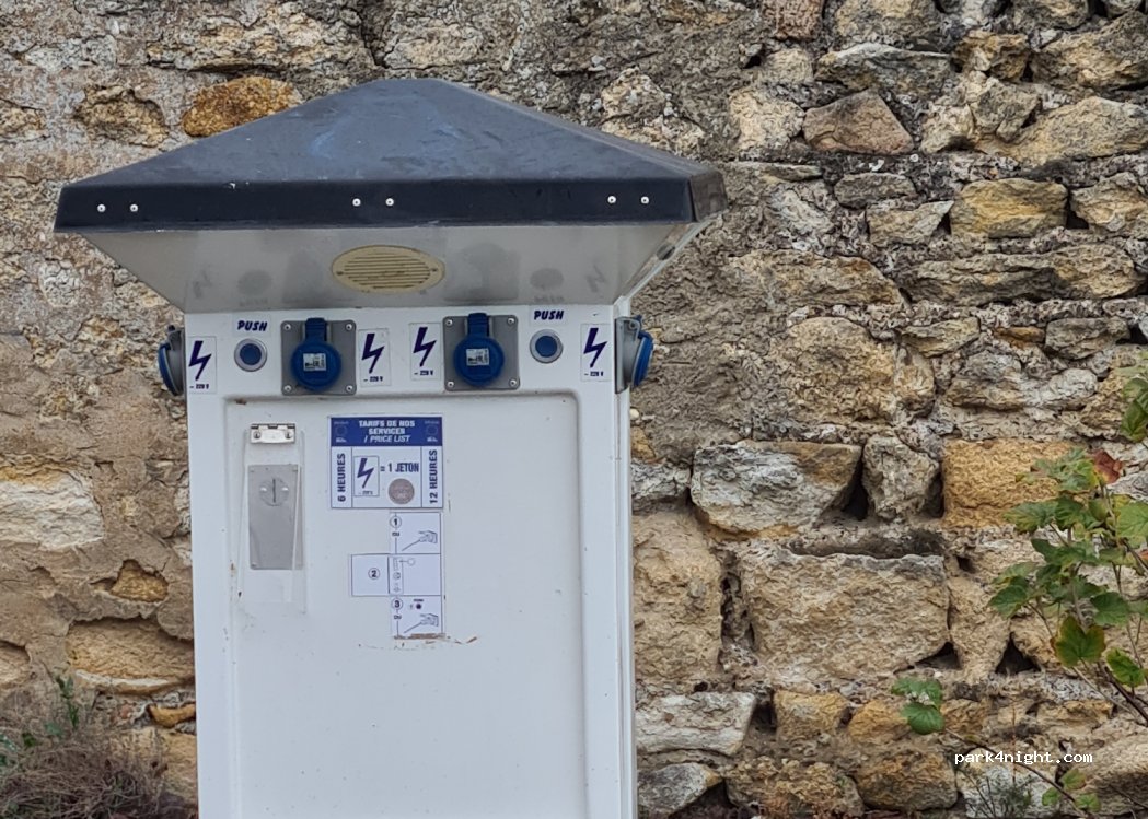 (03390) Montmarault - 12 Rue du Batardeau — foto 4