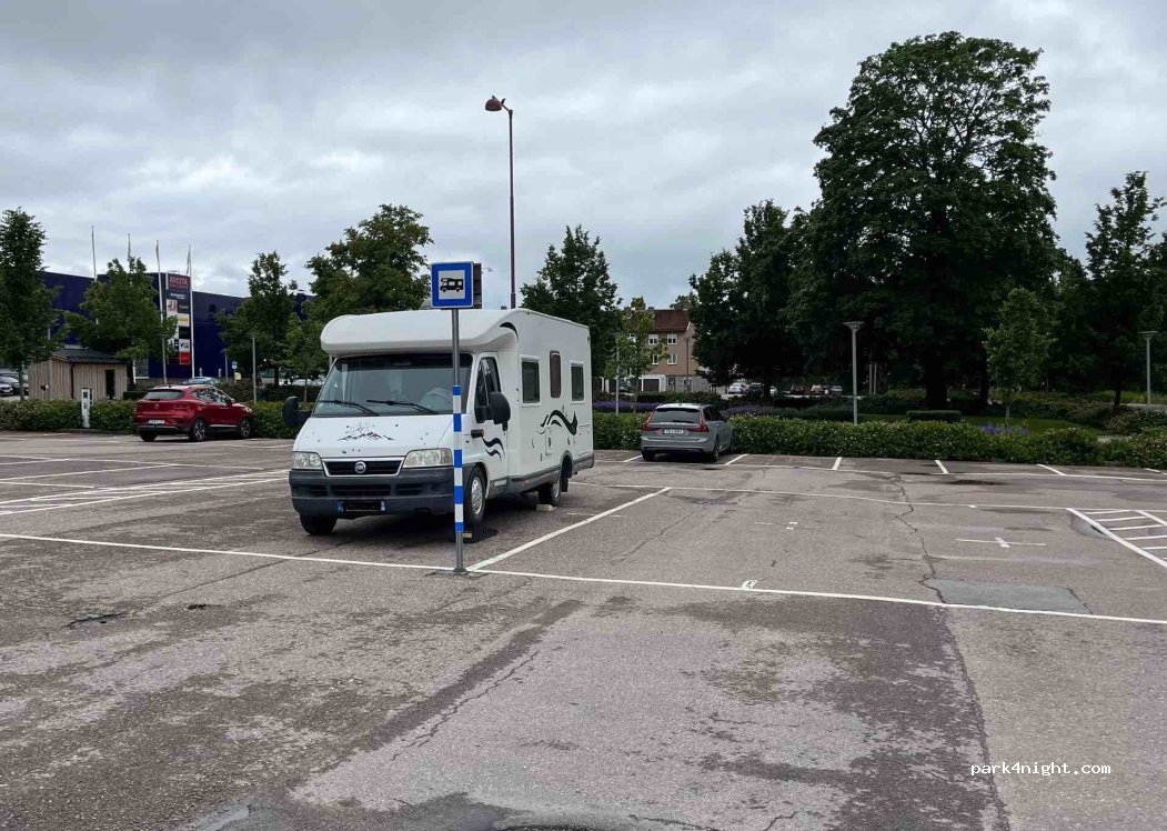(774 30) Avesta - 2 Köpmangatan — foto 2