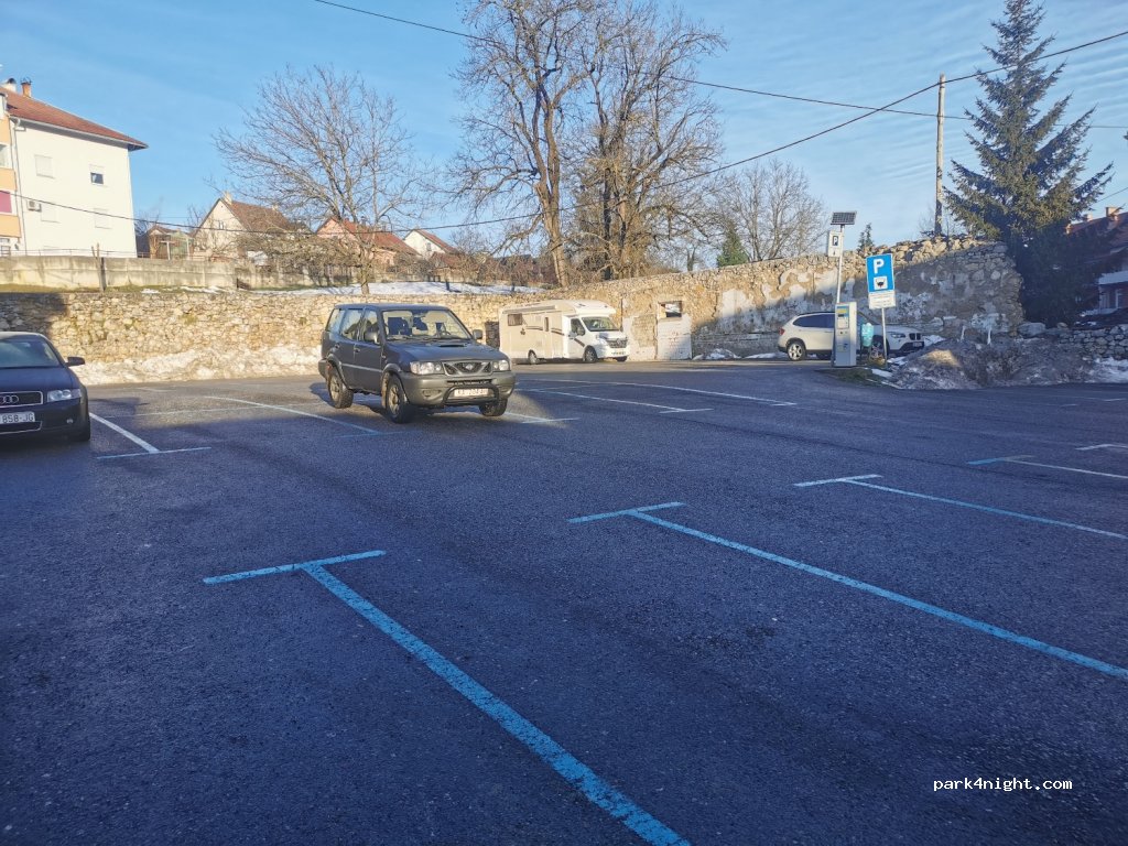 (47240) Slunj - 7 Ulica Braće Radić — foto