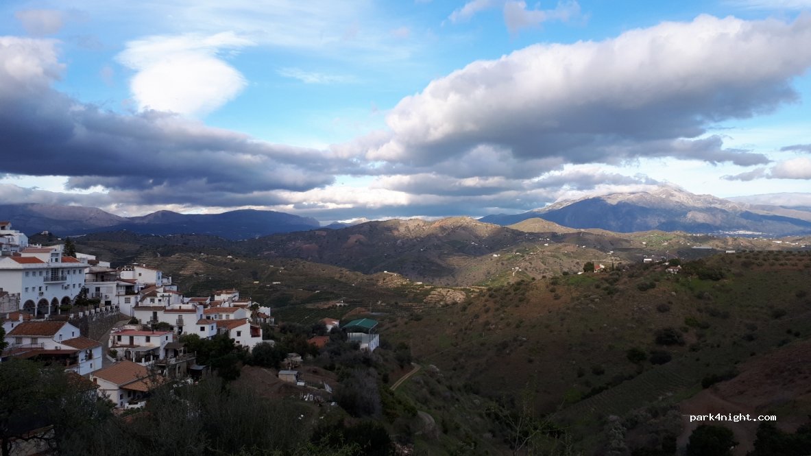 (29718) Cútar - 2 Plaza San Roque — foto