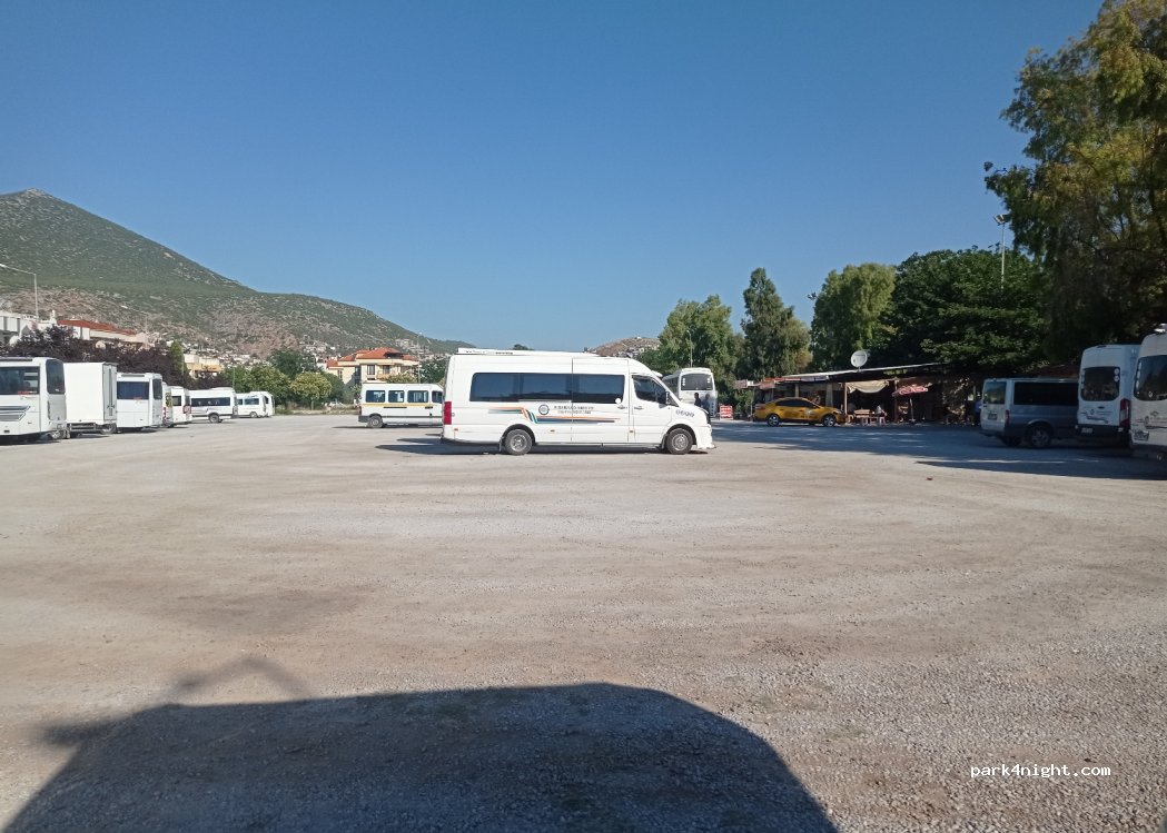 (48200)  - 16 Dişbudak Sokak — foto
