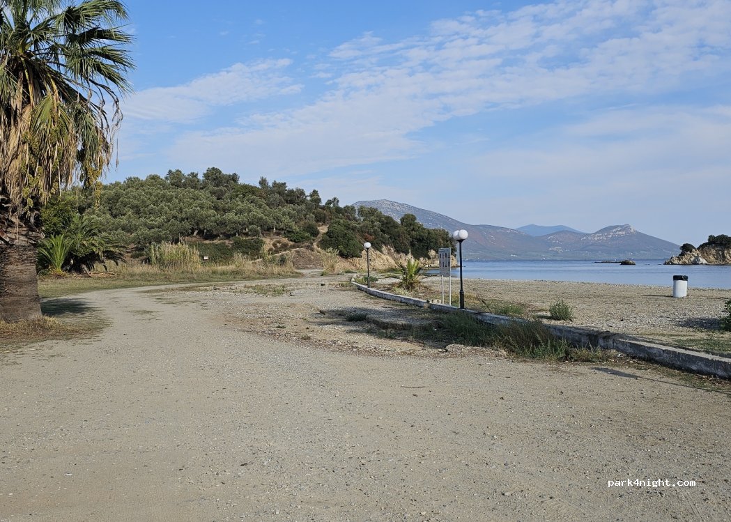 (34300) Neos Pyrgos - — foto 3