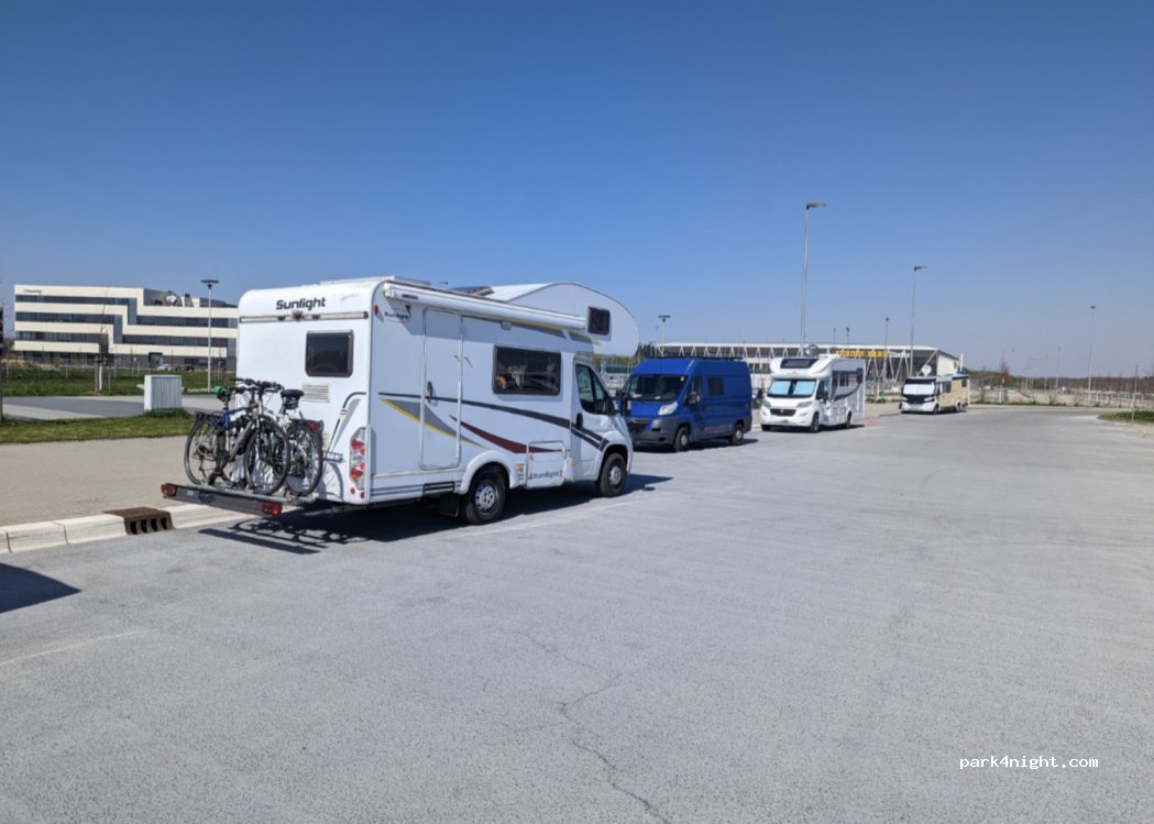 Wohnmobil Stellplatz Freiburg — foto 3