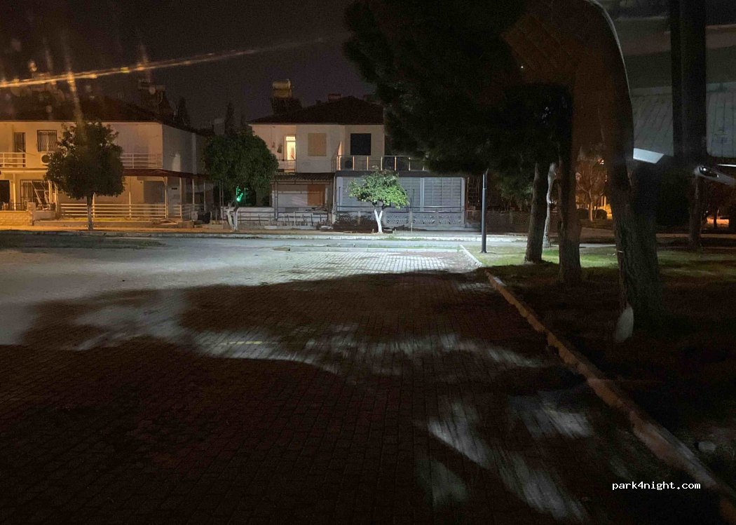 (09400) Kuşadası - 2/11 Cumhuriyet Sitesi — foto