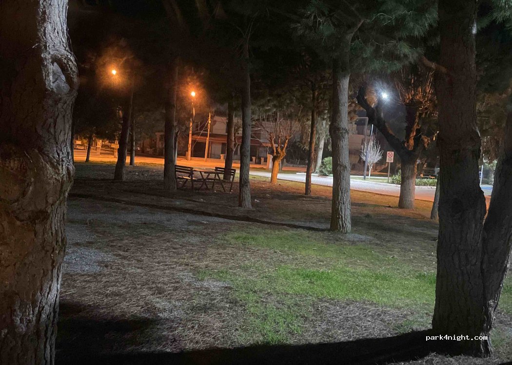(09400) Kuşadası - 2/11 Cumhuriyet Sitesi — foto 2