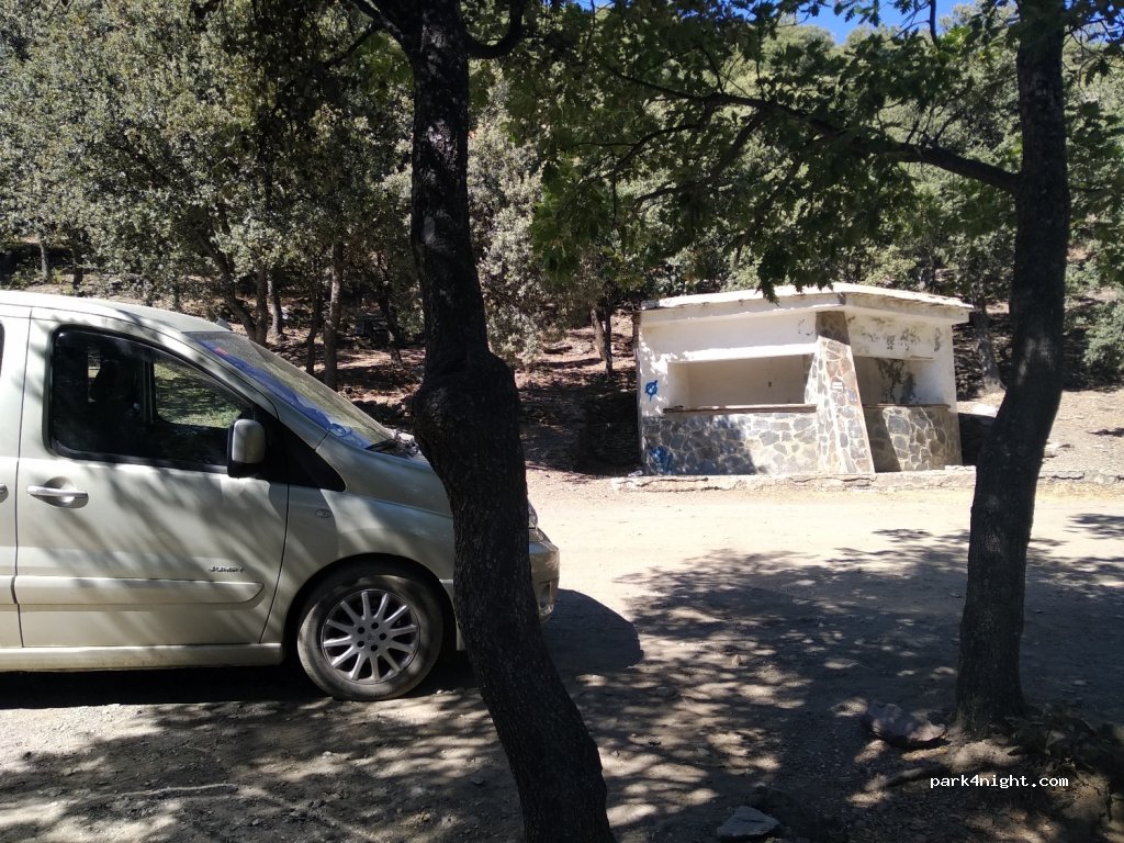 () Pórtugos - Unnamed Road — foto 2