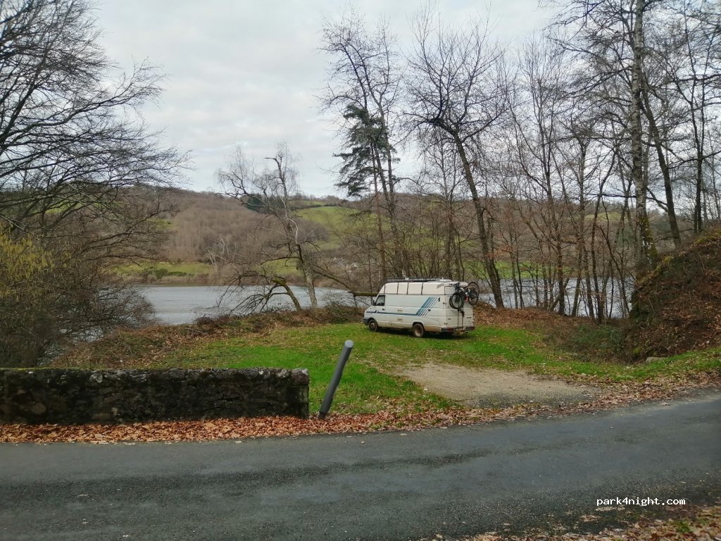 (12140) Florentin-la-Capelle - D599 — foto