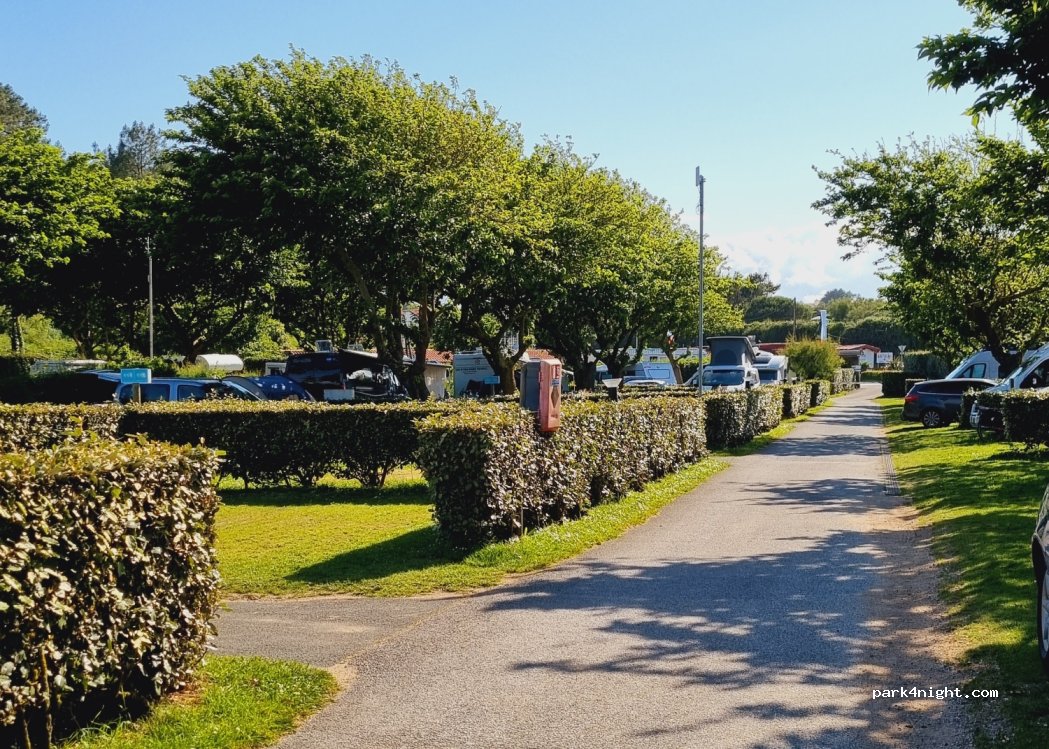 Camping Paradis, la ferme Erromardie — foto