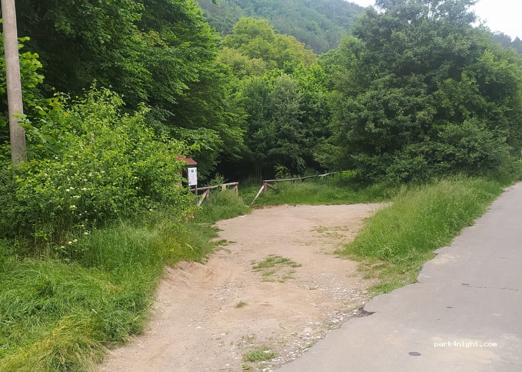 (8162) Malko Tarnovo - Unnamed Road — foto 4