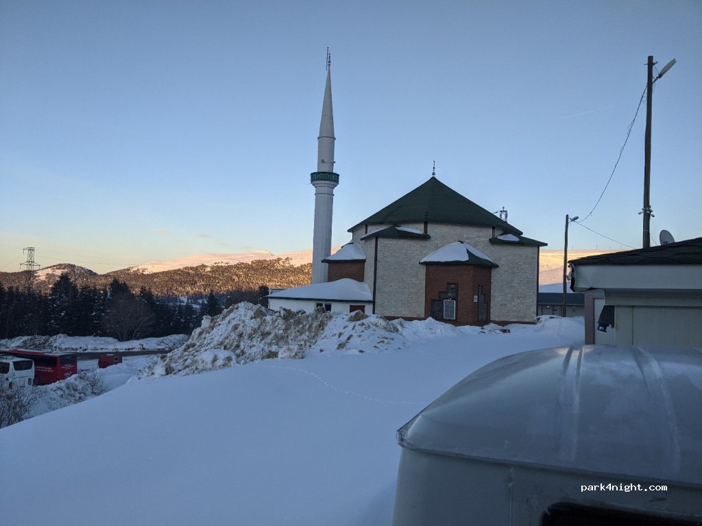 (16370)  - Bursa Uludağ Yolu — foto 3