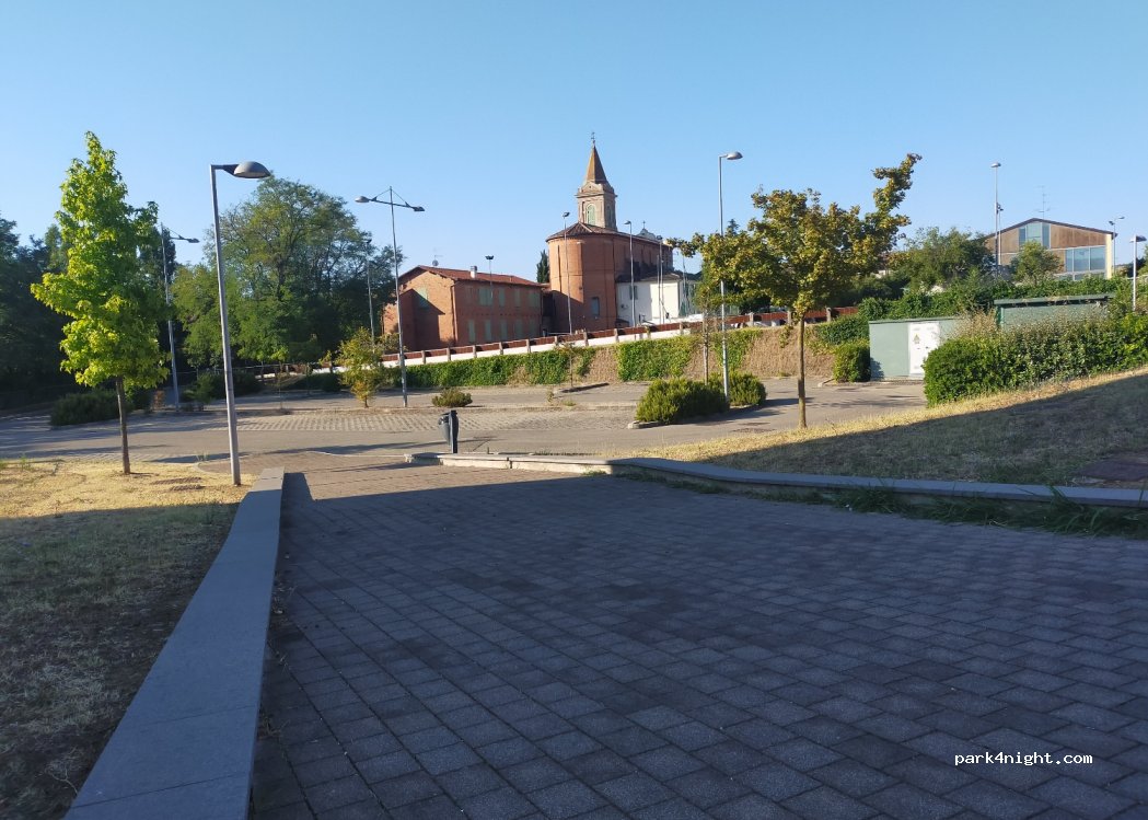 (40060) Toscanella - 13 Piazza della Libertà — foto