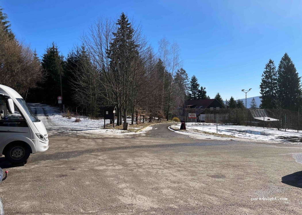 (766 01) Valašské Klobouky - Královec — foto 2