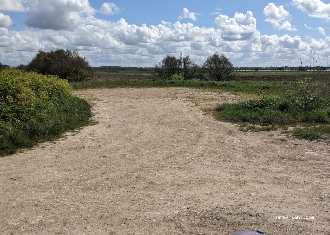 (17450) Saint-Laurent-de-la-Prée - Unnamed Road — foto 5