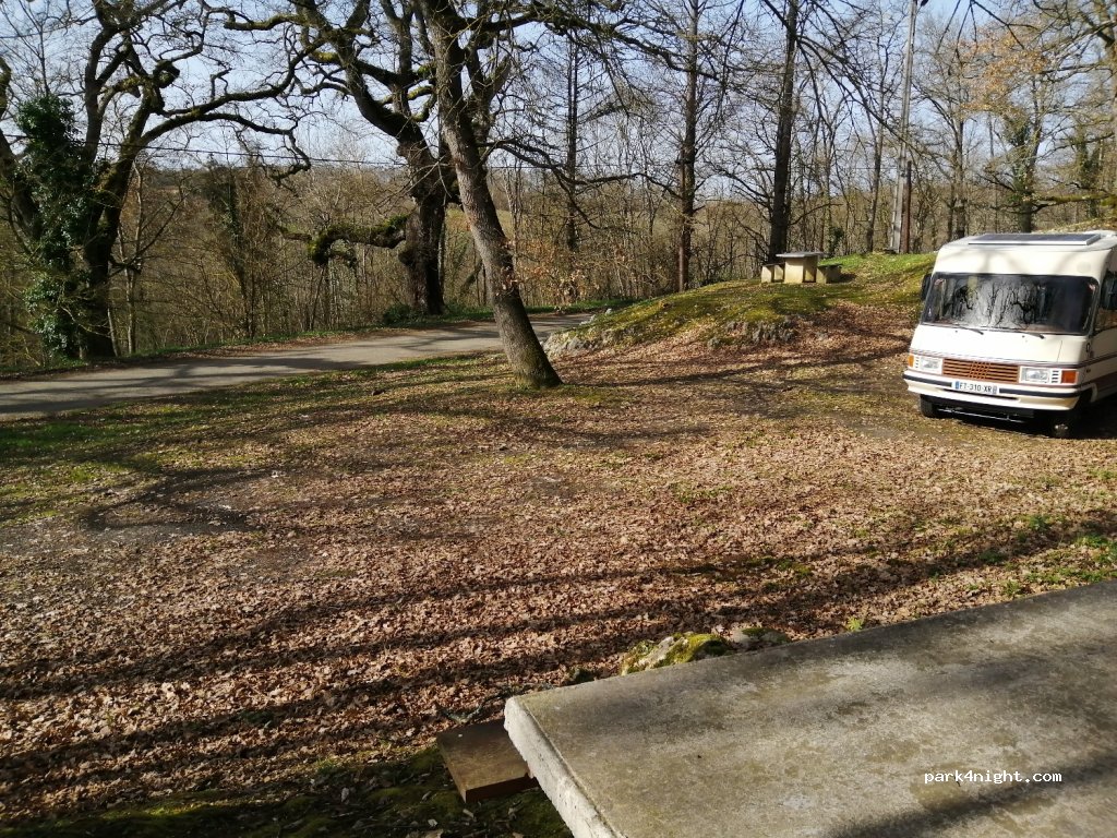 (31350) Lespugue - D98 — foto 2