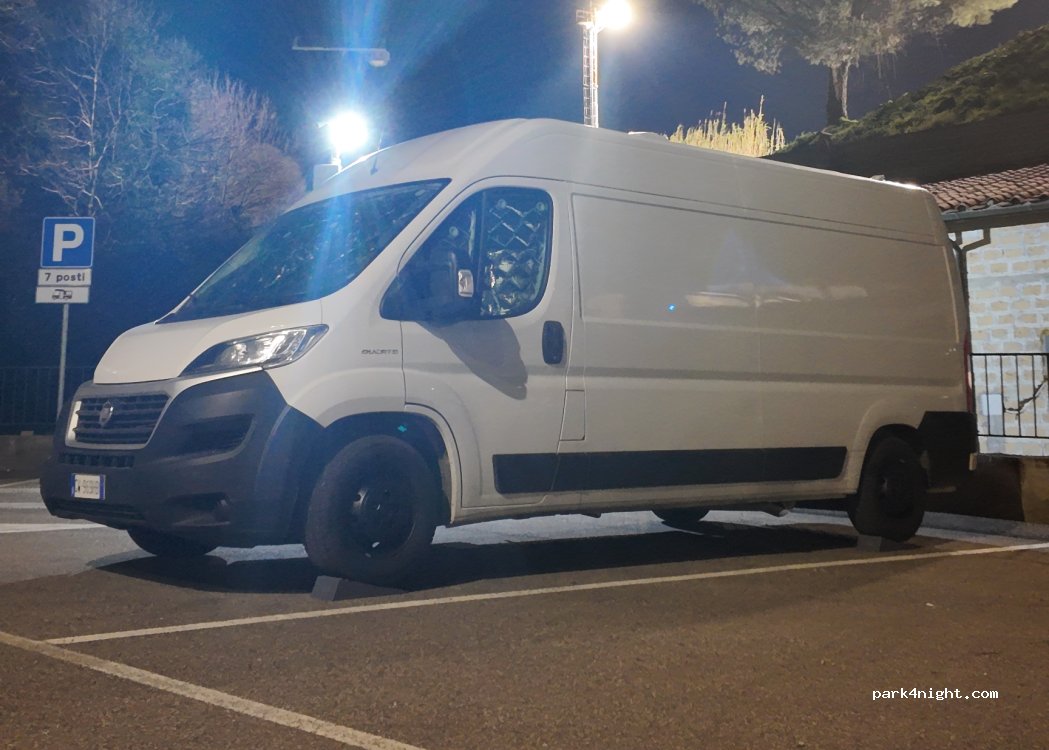 Piazza del volontariato e del soccorso — foto 5