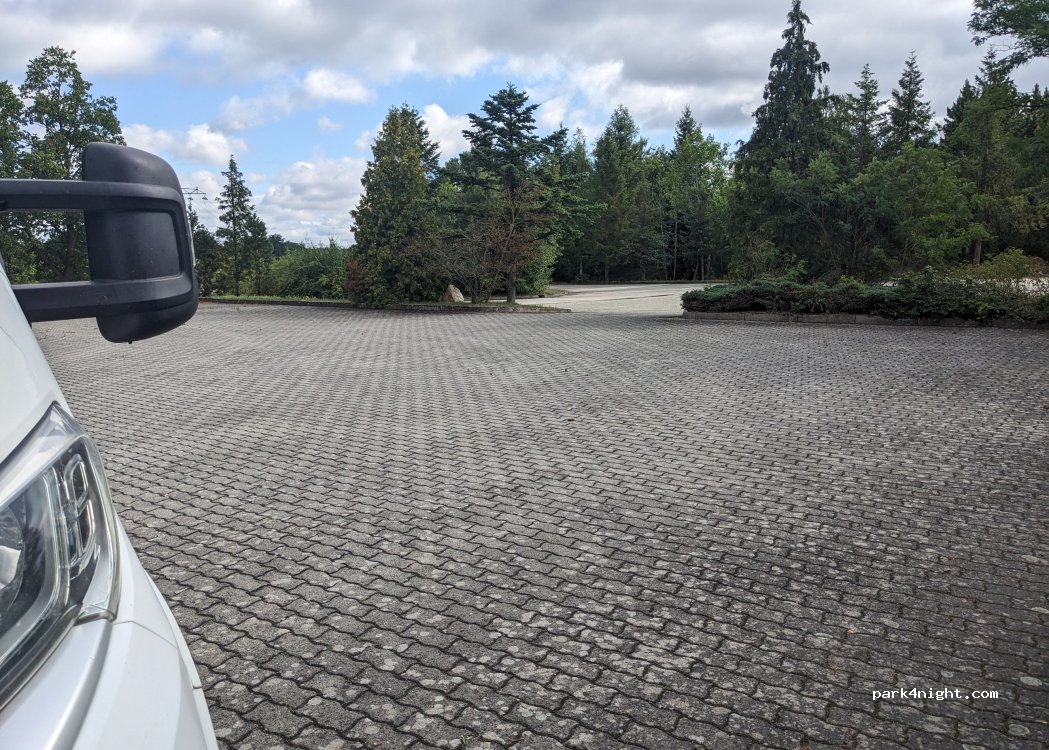 Wohnmobil- und Wohnwagenstellplatz — foto 5