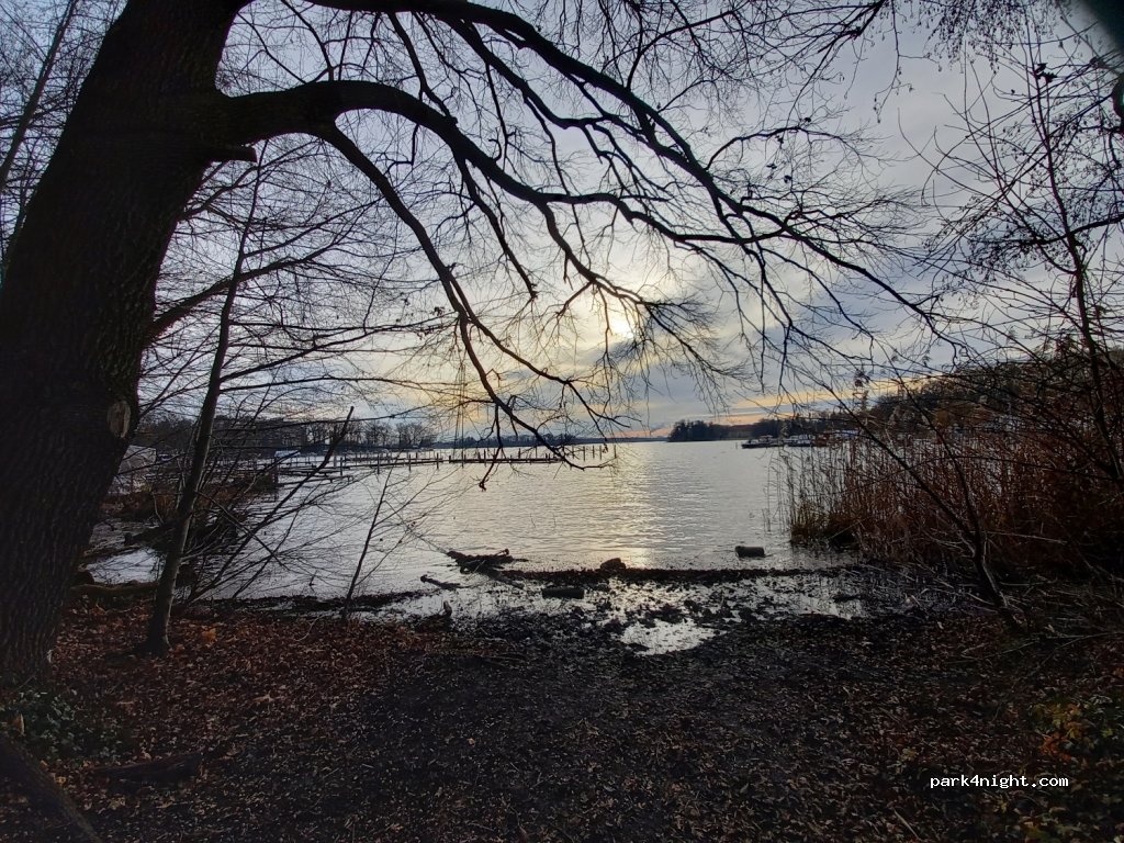 (13503) Berlin - Unnamed road — foto