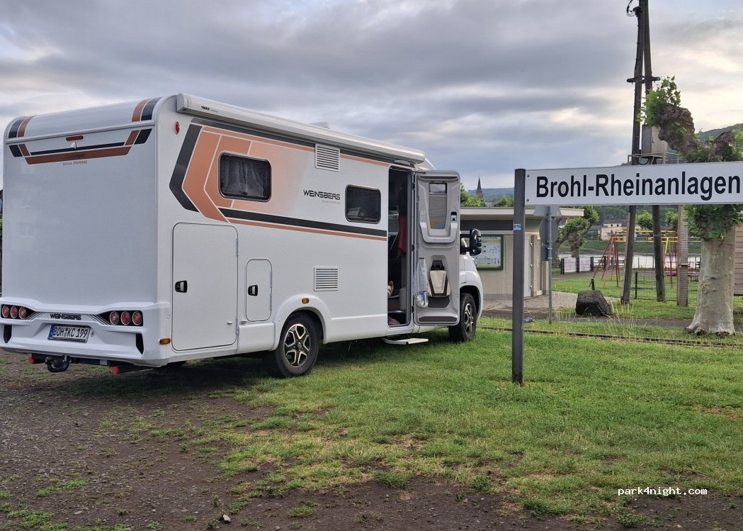 (56656) Brohl-Lützing - 56 -57 Koblenzer Straße — foto 5