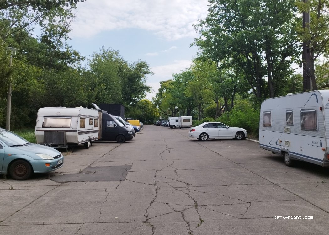 Parkplatz Hohenschönhauser Straße — foto 3