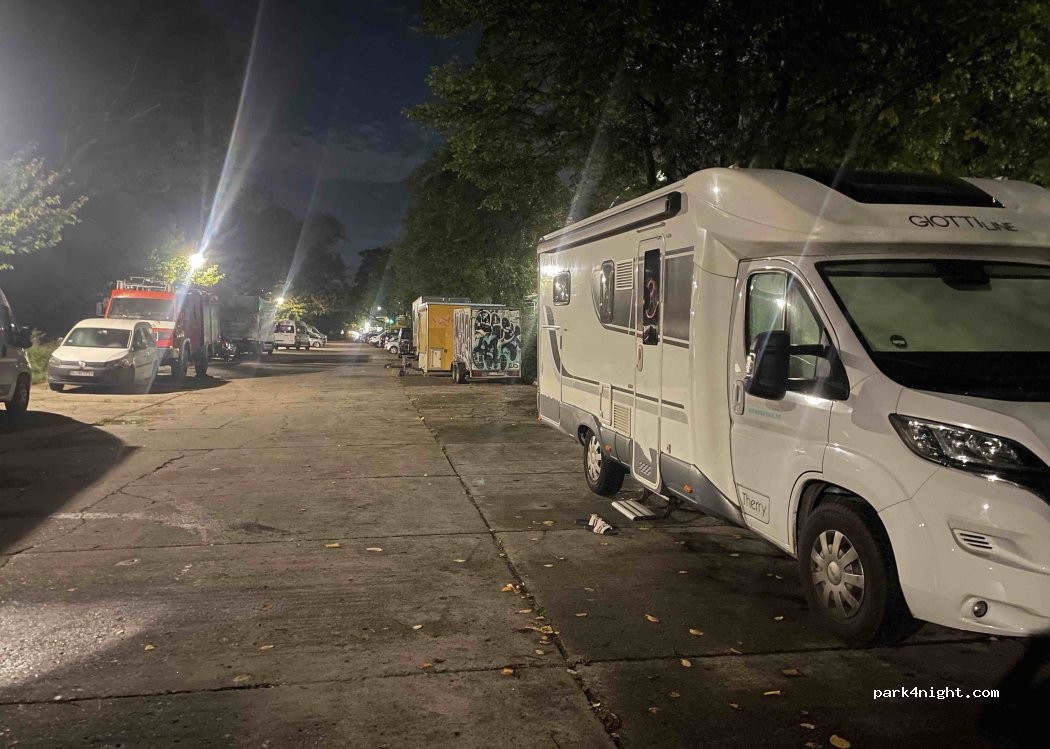 Parkplatz Hohenschönhauser Straße — foto 5